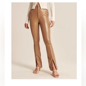 New with Tags- Abercrombie “The Skinny Ulta High Rise” pant